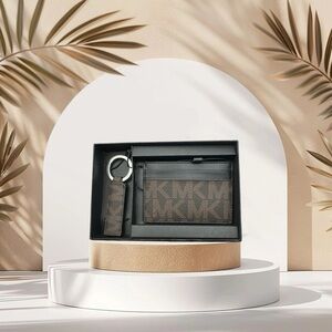 New Brown & Black Michael Kors Slim Holder With Key Ring Set MSRP $98